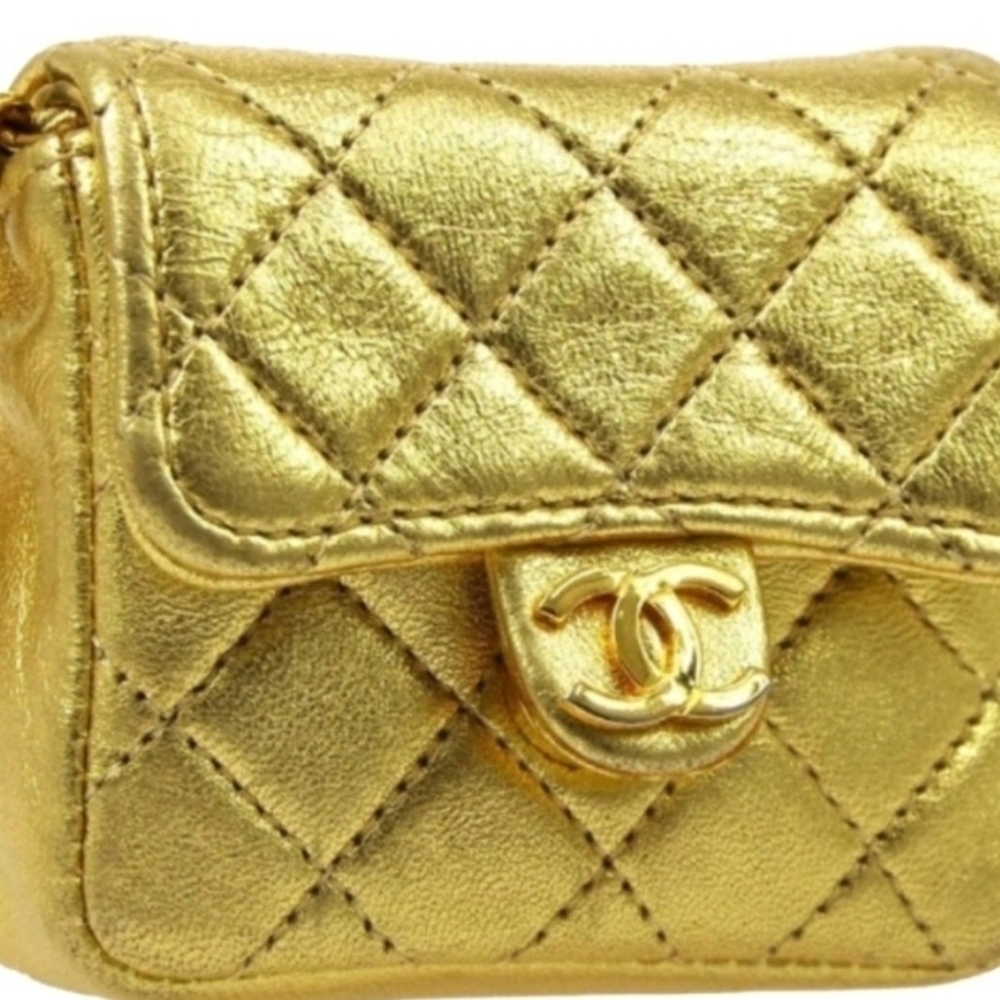 Chanel Gold Quilted Women's Bag - Picture 2 of 11
